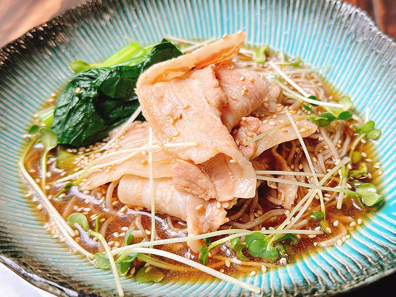 SPF豚の冷やし蕎麦